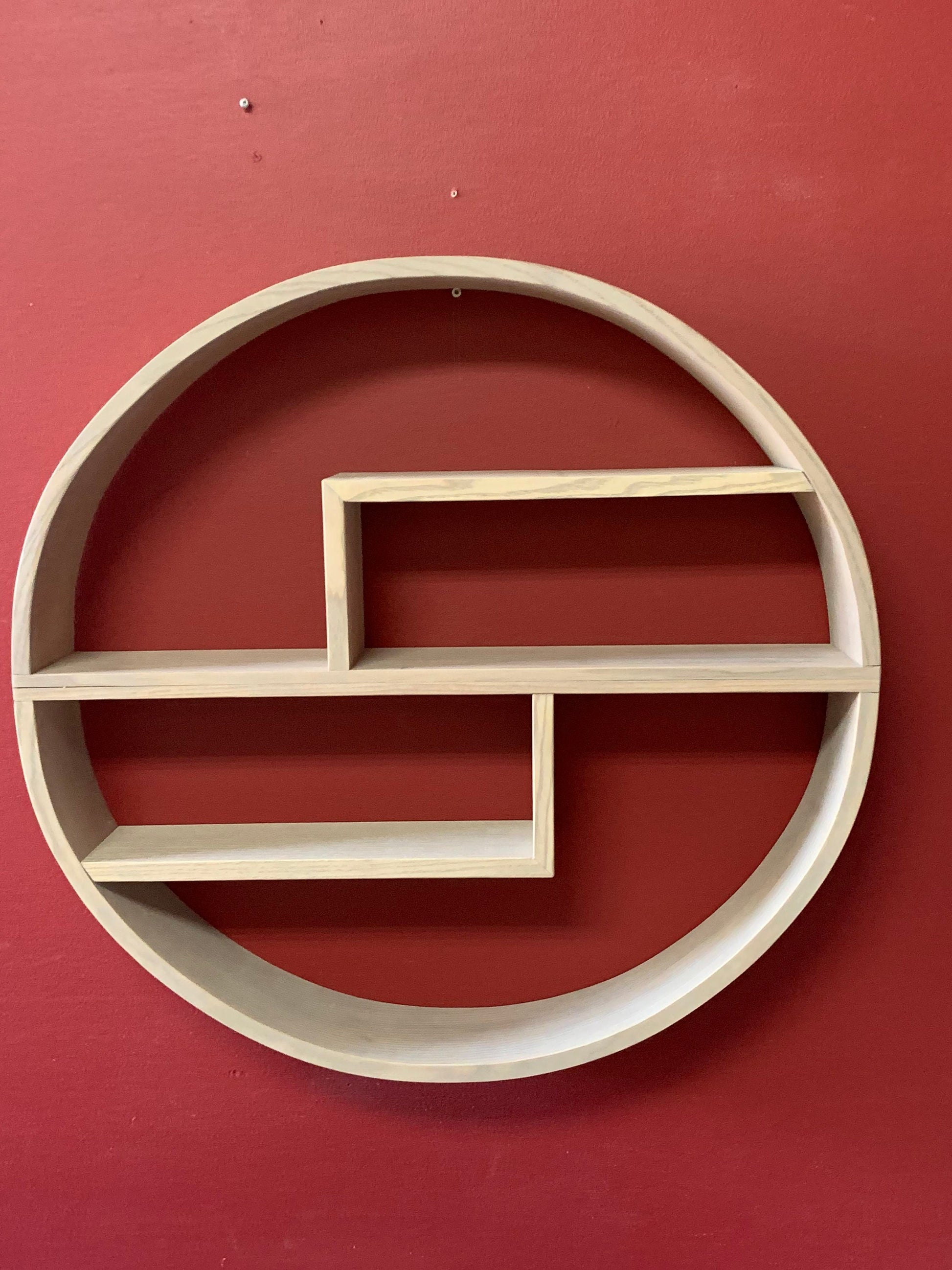 Solid Ash Wood Circle Shelf: Modern Floating Wall Display